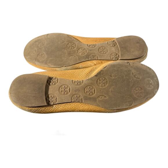 Tory Burch Reva Ballet Flats Brown 8 M Camel Leather Logo Medallion Elastic Back - Picture 12 of 12